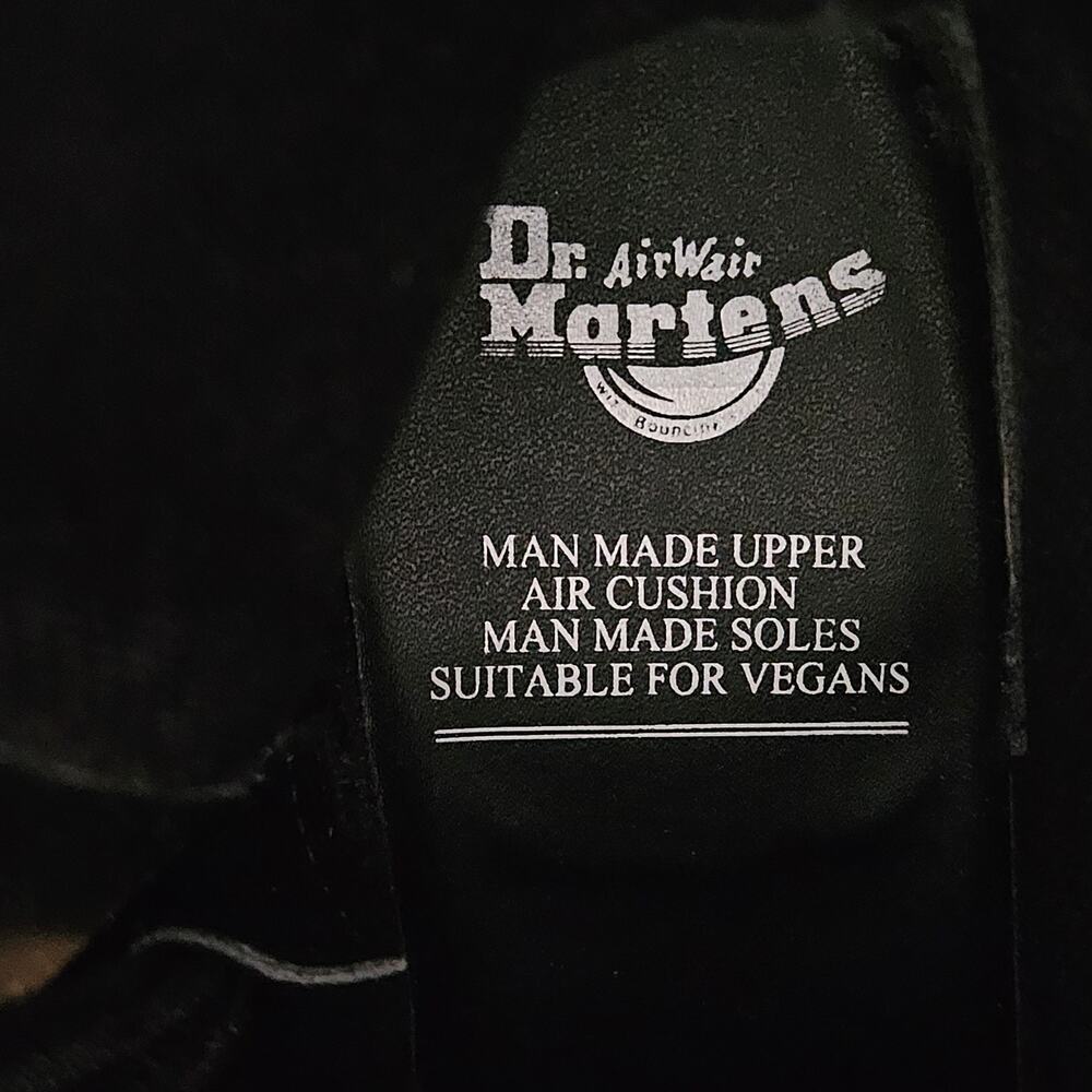 Dr. Martens Vegan Jadon II Mono Platform Boots Black Sz 7M FLAW - Picture 11 of 13